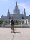 emma_dad_oakland_temple_1.jpg (670436 bytes)